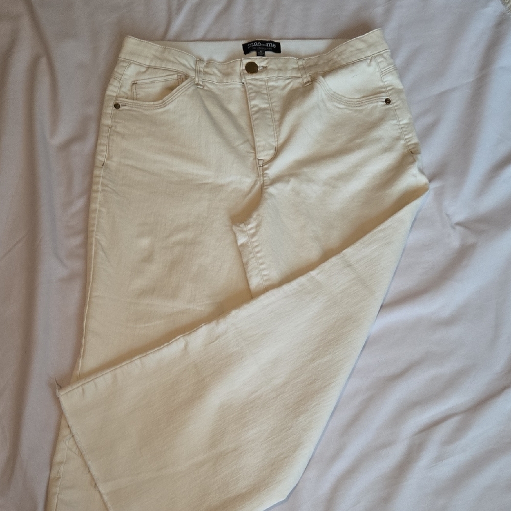 Mac And ME Cream Colored Wide Crop Jeans